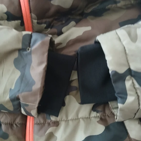 Hurley Boys Jacket Size M Puffer Jacket Hoodie Camo Camouflage Long Sleeve..Fl - Picture 4 of 9